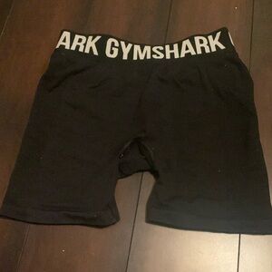 Gum shark shorts